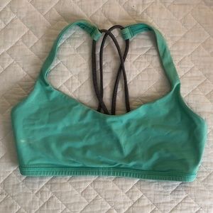 Lululemon Free To Be Bra